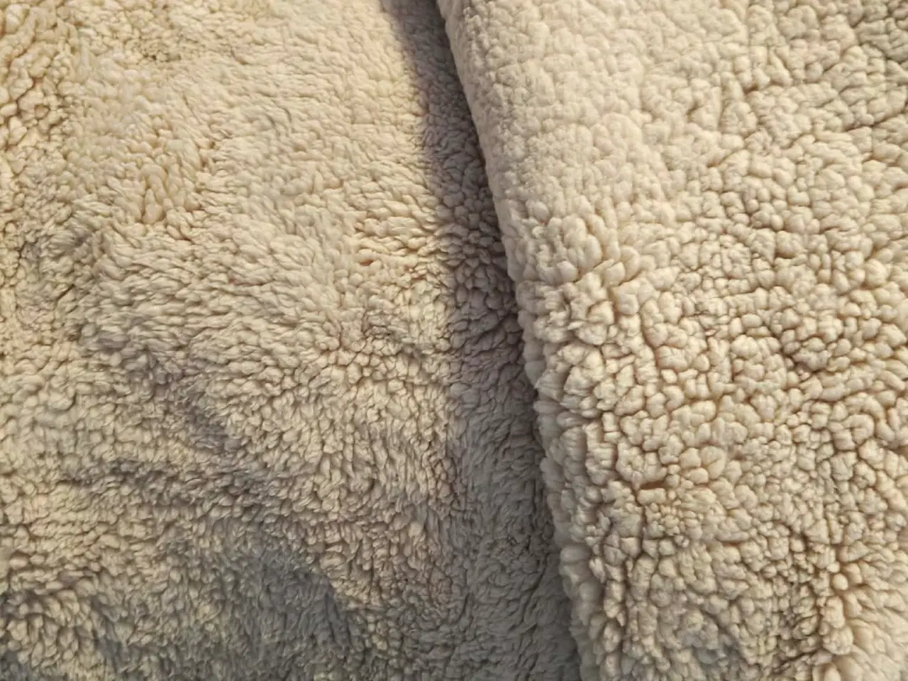 Billede 2 - Plys tæppe stor