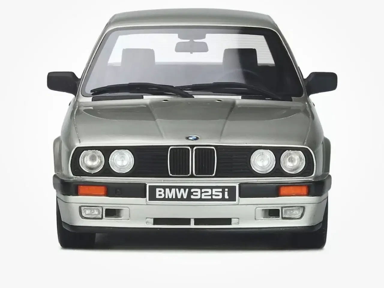 Billede 4 - 1:18 BMW 325i E30 1988
