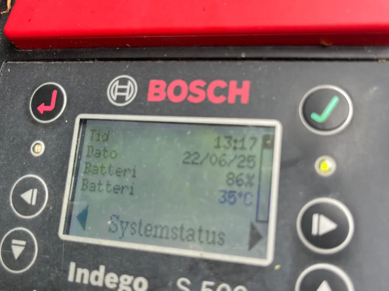 Billede 5 - Bosch Indego s500 robotplæneklipper. Nyere batteri