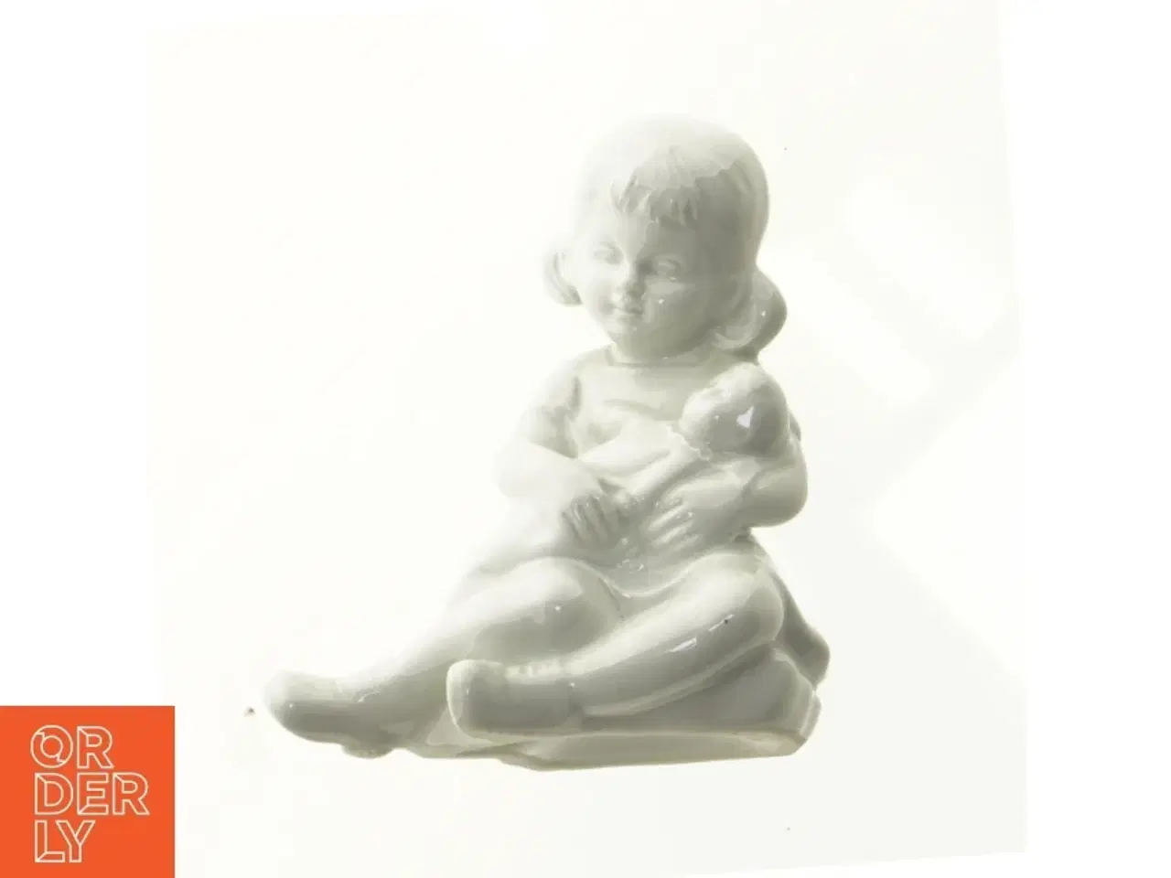 Billede 1 - Porcelænsfigur af lille pige med dukke (str. 11 cm)