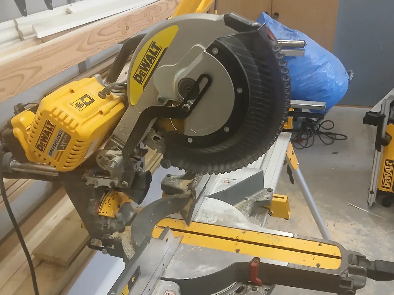 Billede 9 - Dewalt kap gearingssav DHS 780N-XJ