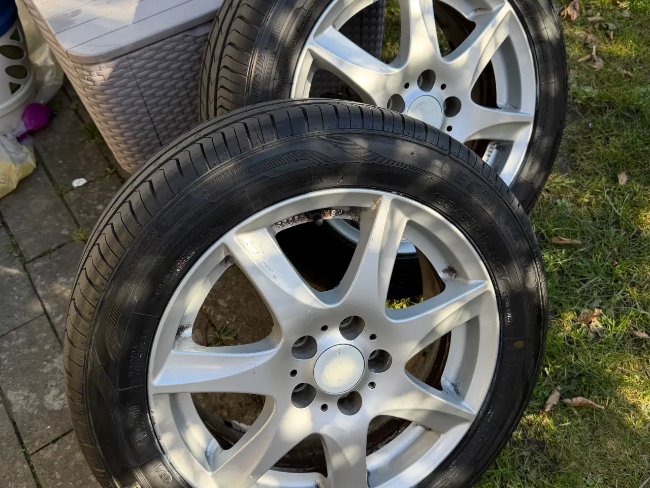 Billede 1 - Sommerdæk med fælge 