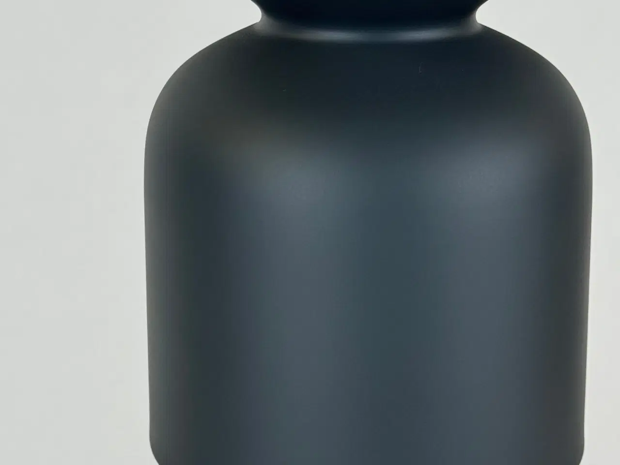 Billede 5 - GUBI Ronde Pendel – Mørkgrå Ø20 cm