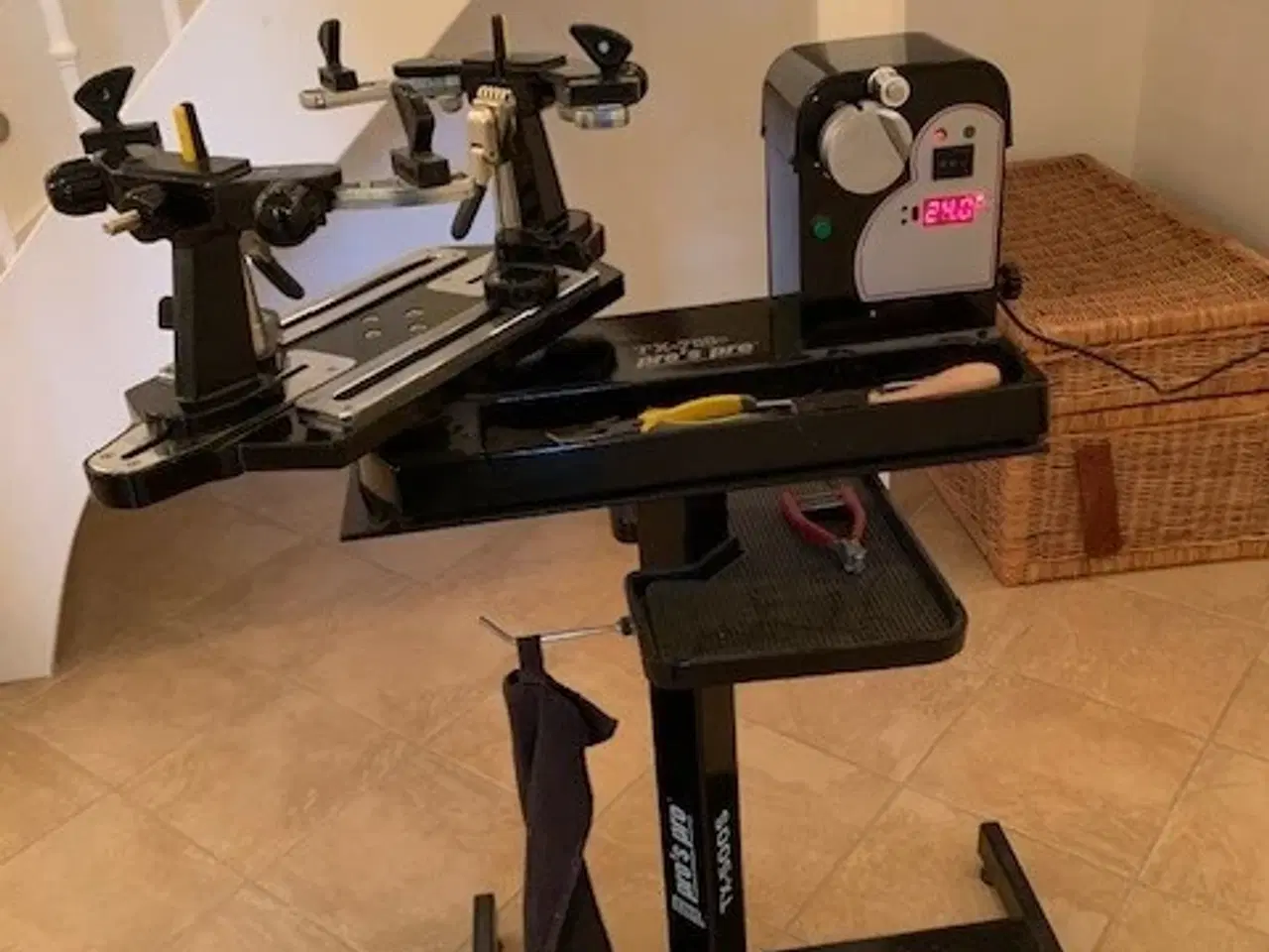 Billede 2 - ELEKTRONISK OPSTRENGNINGSMASKINE