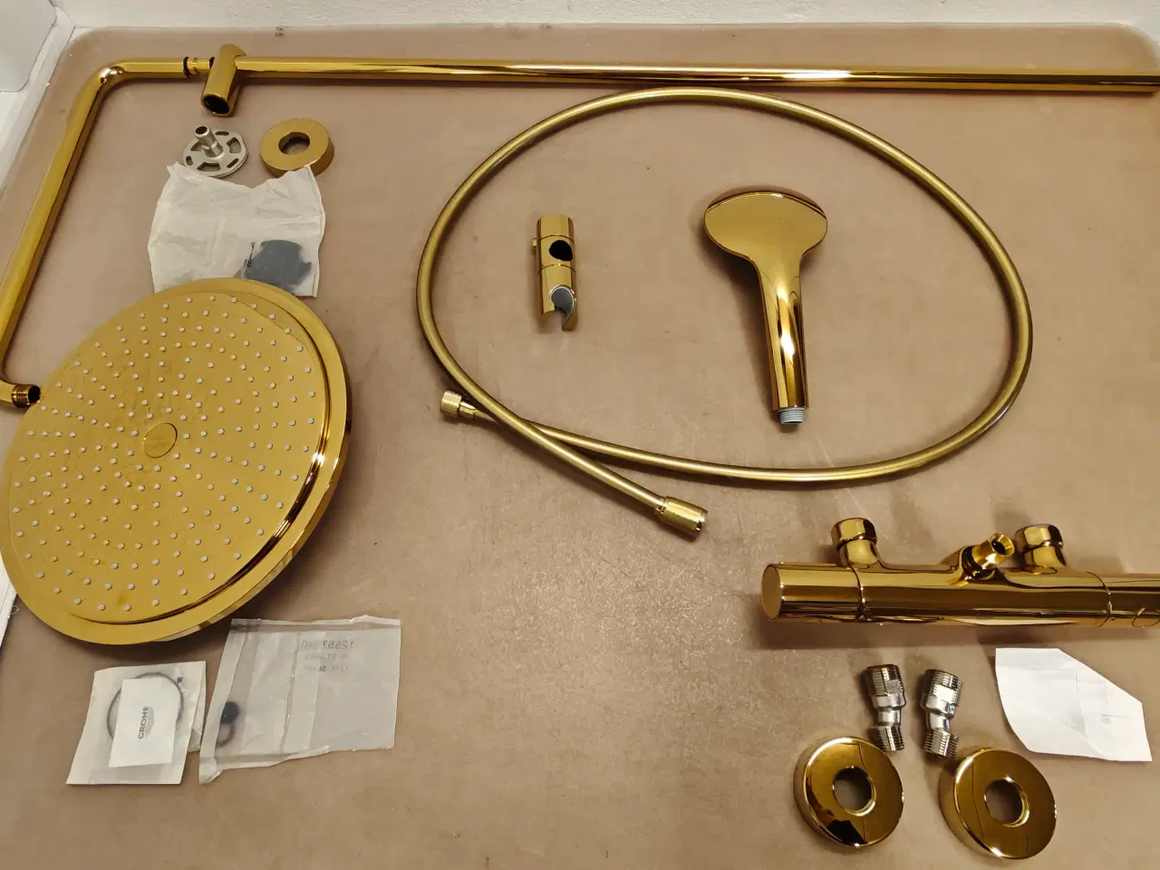 Billede 1 - Brusesæt, messing, Grohe 310 . Ubrugt 