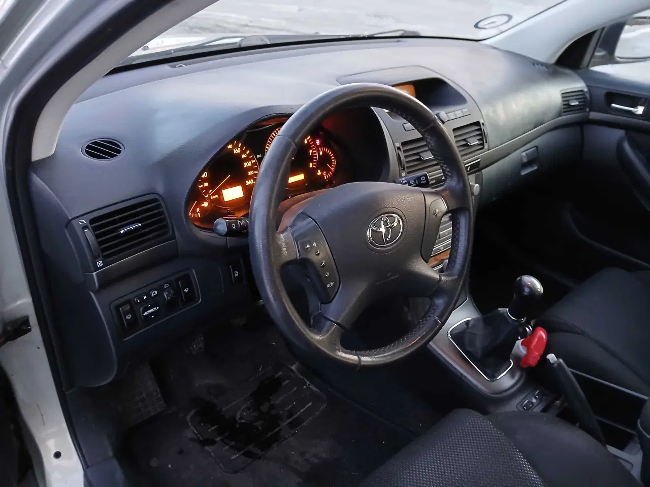 Billede 5 - Toyota Avensis 1,8  stations car