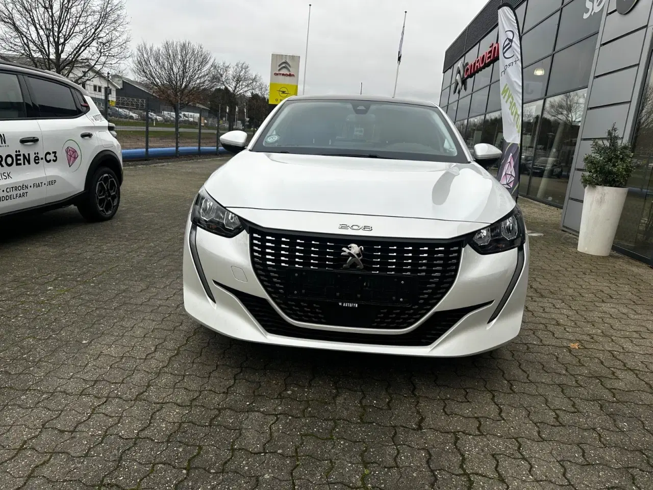 Billede 3 - Peugeot 208 1,5 BlueHDi 100 Allure Sky