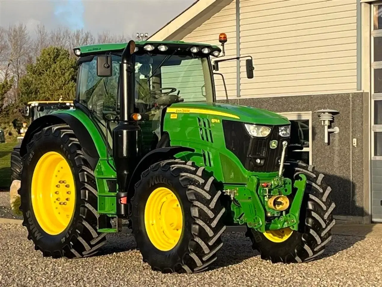 Billede 17 - John Deere 6175R Med frontlift og frontPTO