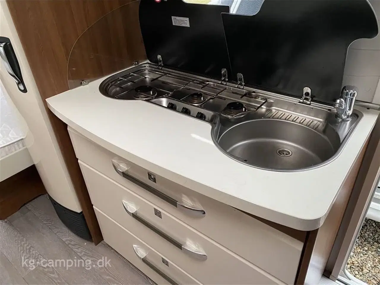 Billede 6 - 2018 - Hobby Excellent 495 UL Enkeltsengsvogn med udtræk