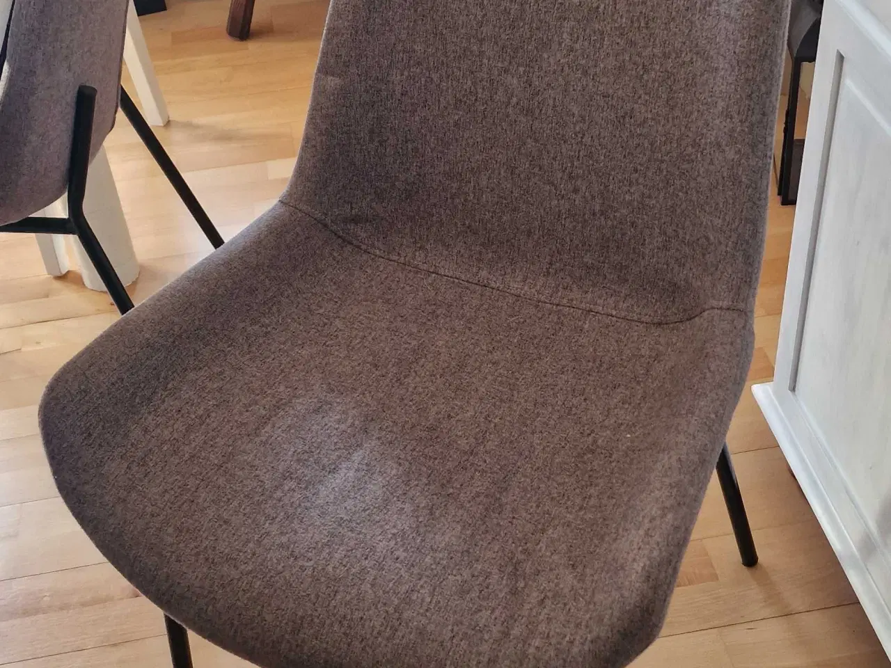 Billede 2 - Grå flotte stole
