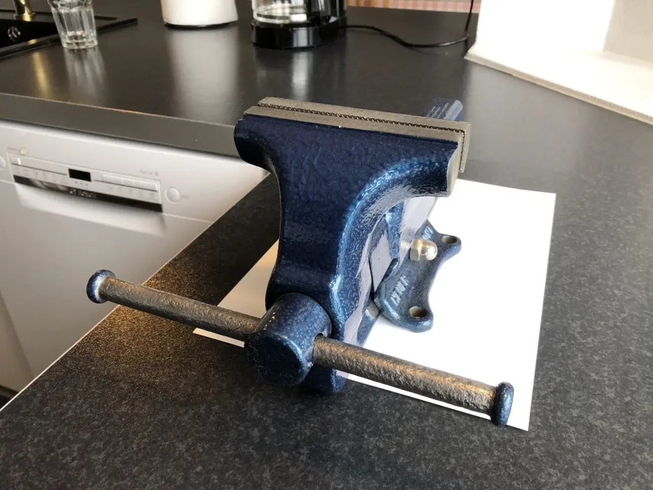 Billede 1 - Skruestik Heuer Front