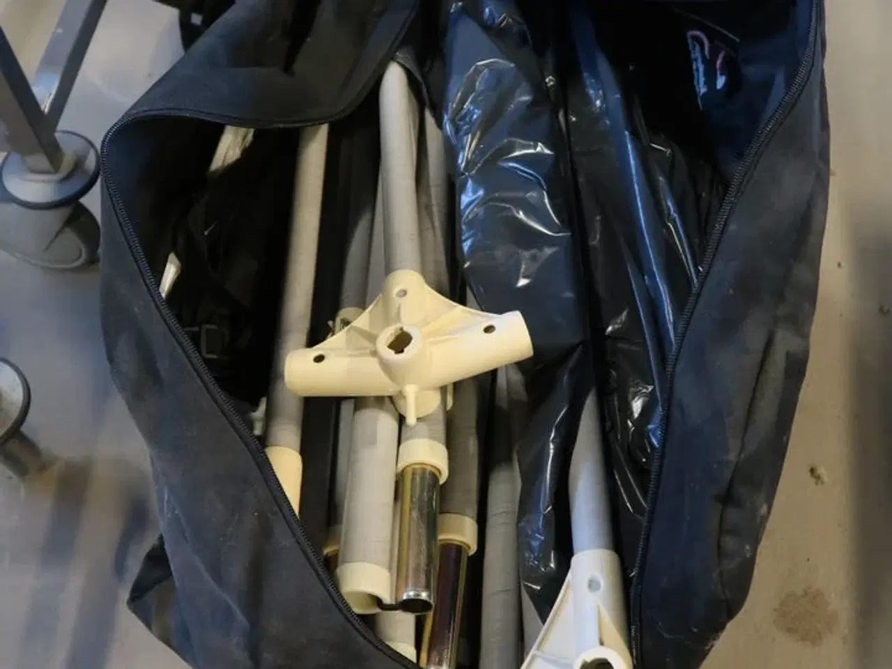 Billede 18 - Campingudstyr på 2 paller