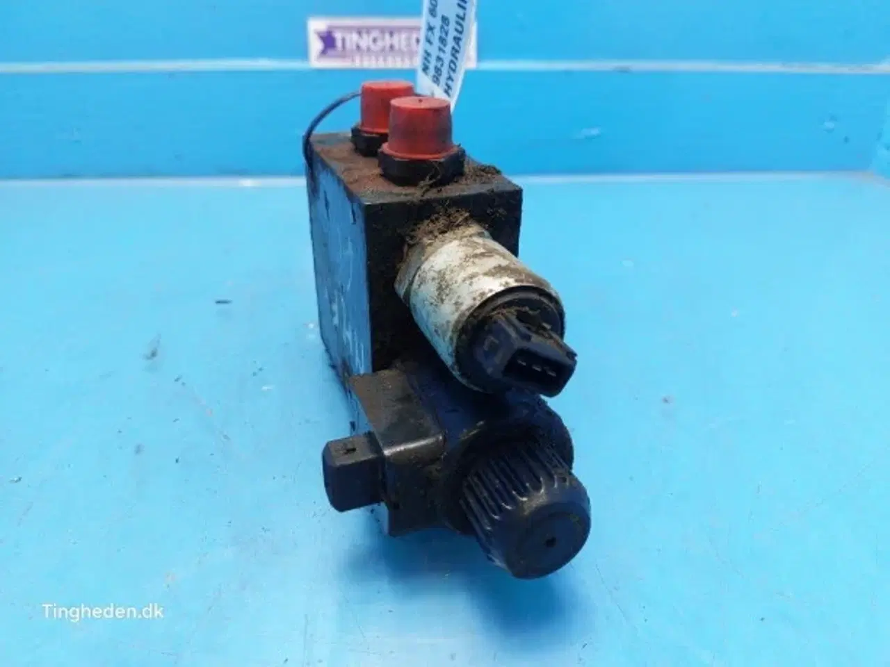 Billede 4 - New Holland FX60 Hydraulikventil 9831828