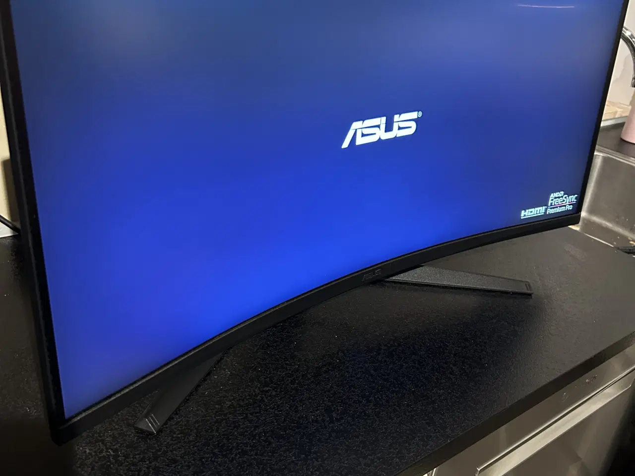 Billede 4 - ASUS TUF VG34VQL3A – 34” Curved Gaming-skærm | 180