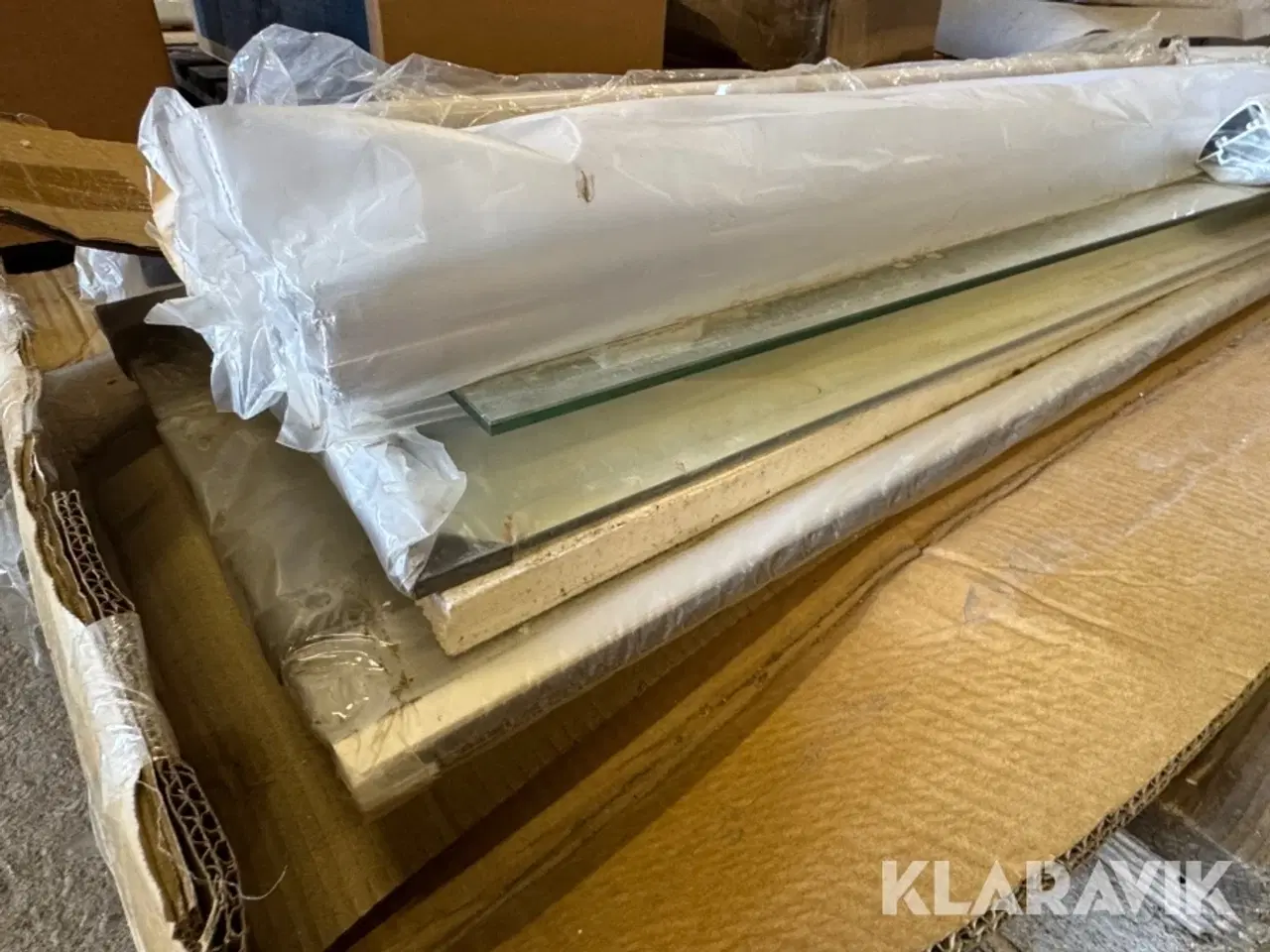 Billede 5 - Glasvæg og stænger LOT