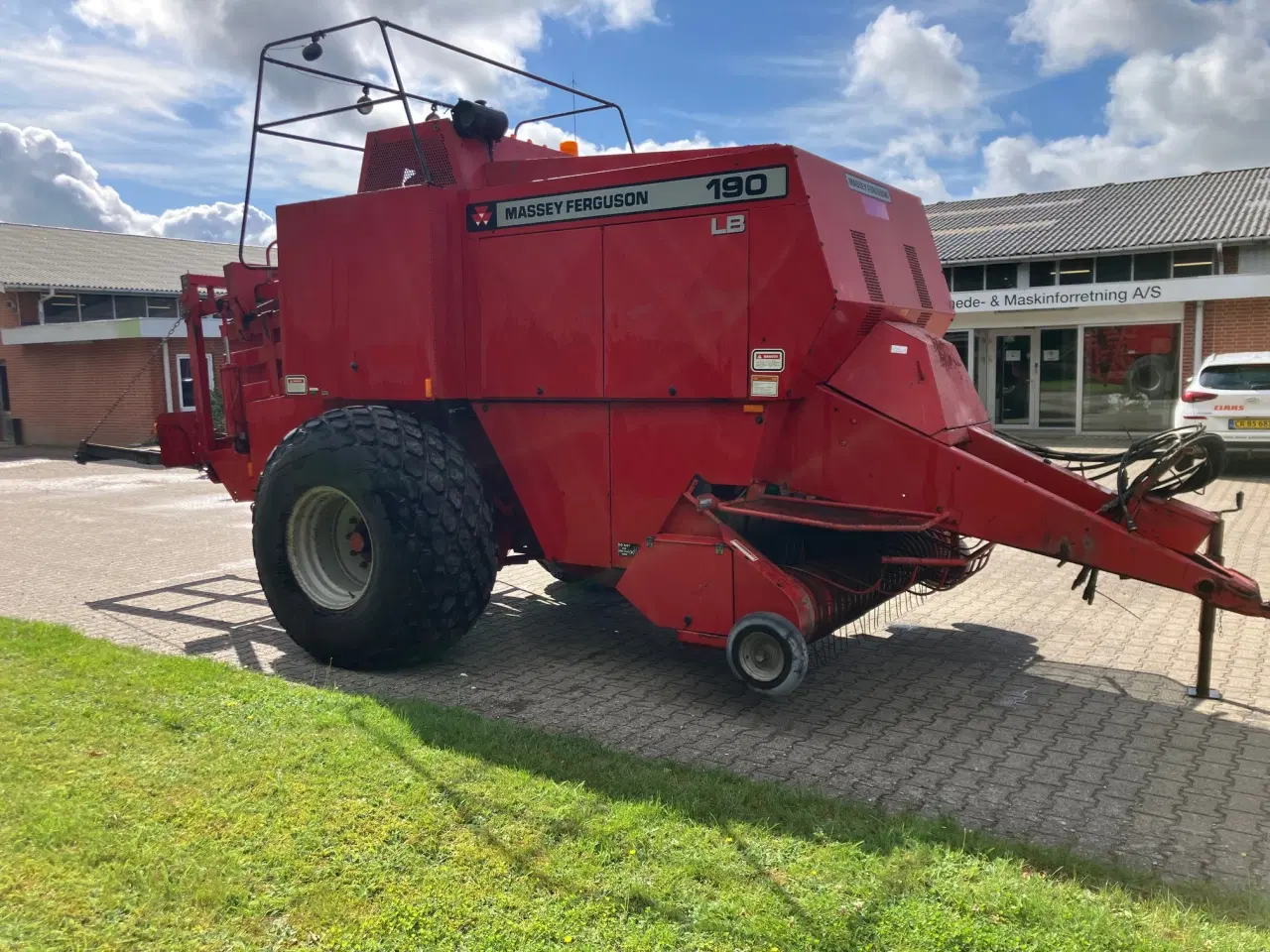 Billede 2 - Bigballepresser MF 190
