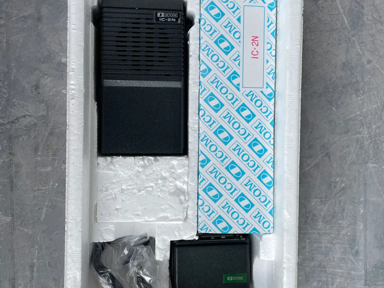 Billede 3 - Walkie talkie - Icom IC-2N 144MHz FM transceiver.