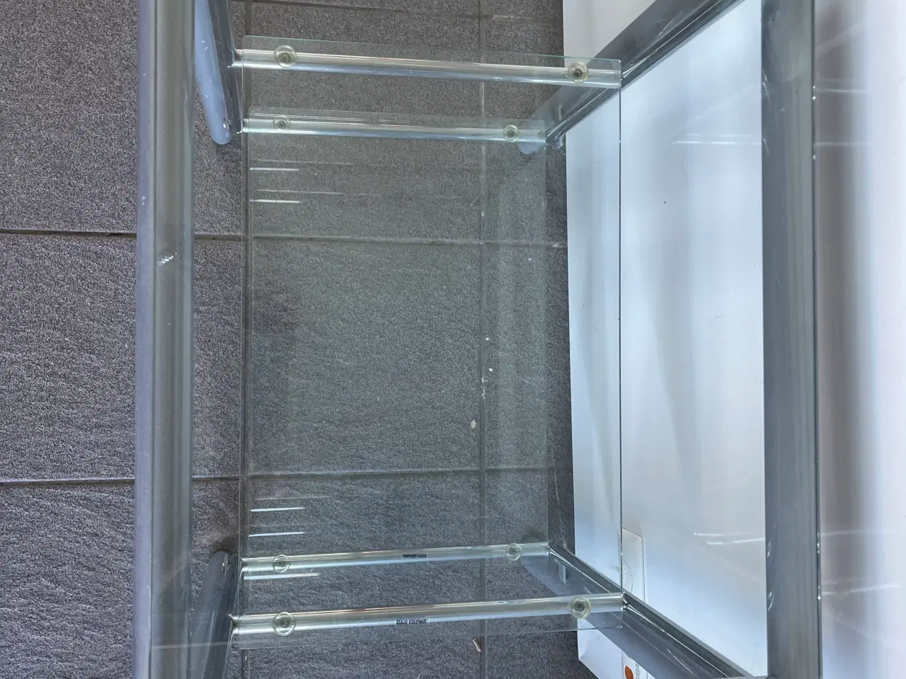 Billede 2 - TV bord med gladsplader