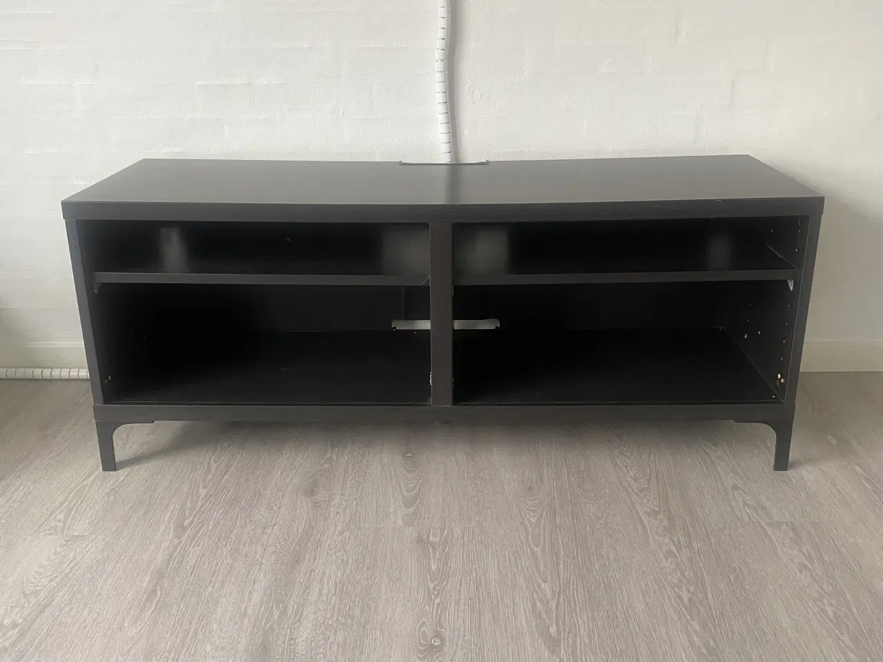 Billede 1 - Sort Skænk (tv-skænk)