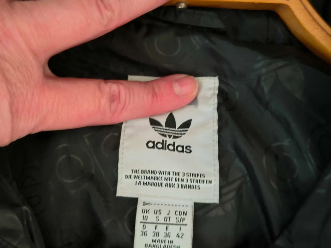 Billede 2 - Adidas vinterjakke str 36