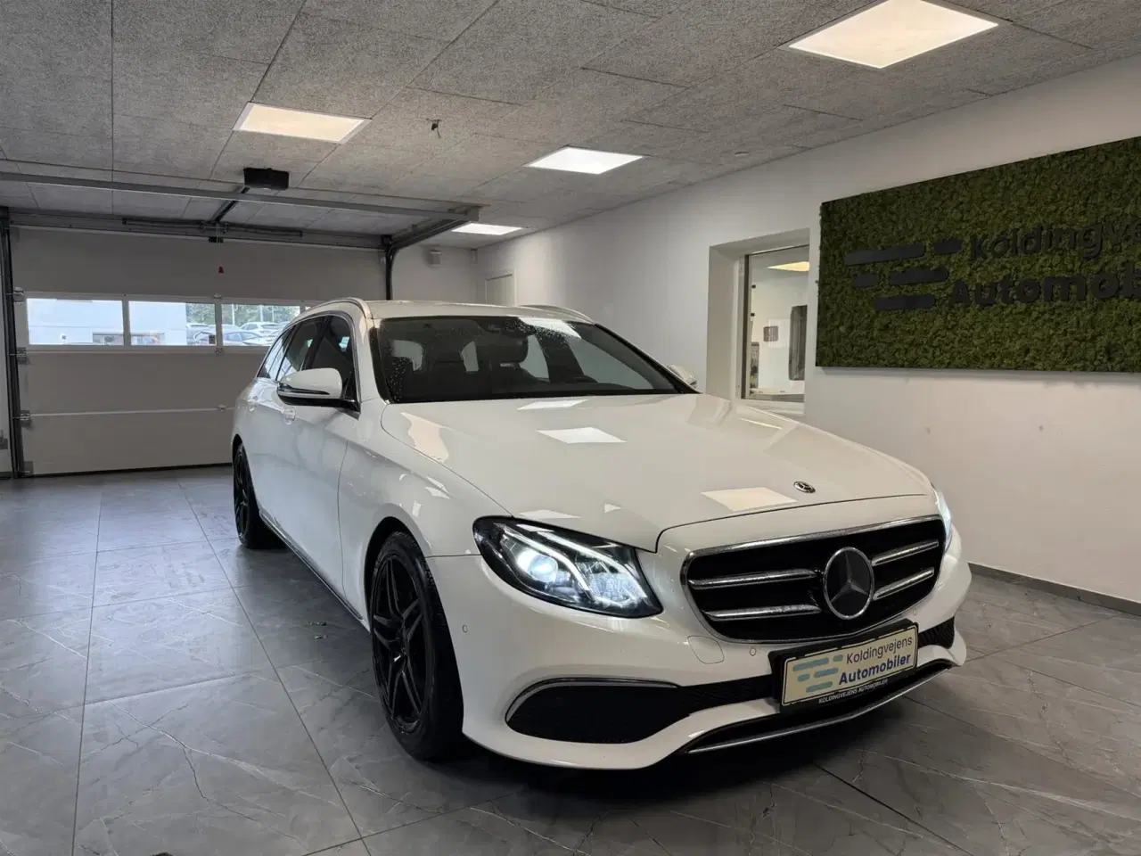 Billede 1 - Mercedes-Benz E220 d T 2,0 D Business 9G-Tronic 194HK Stc Aut.