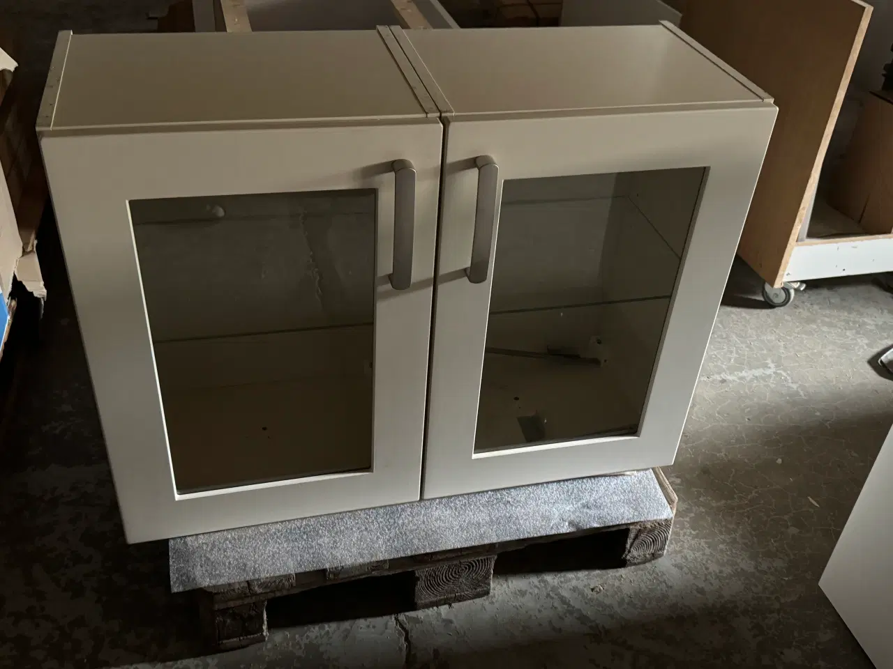 Billede 1 - vitrine skabe med klart glas 