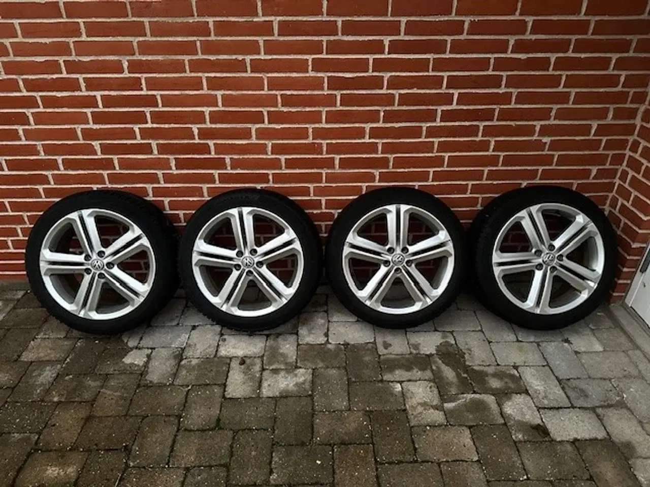 Billede 1 - Alufælge med vinterdæk