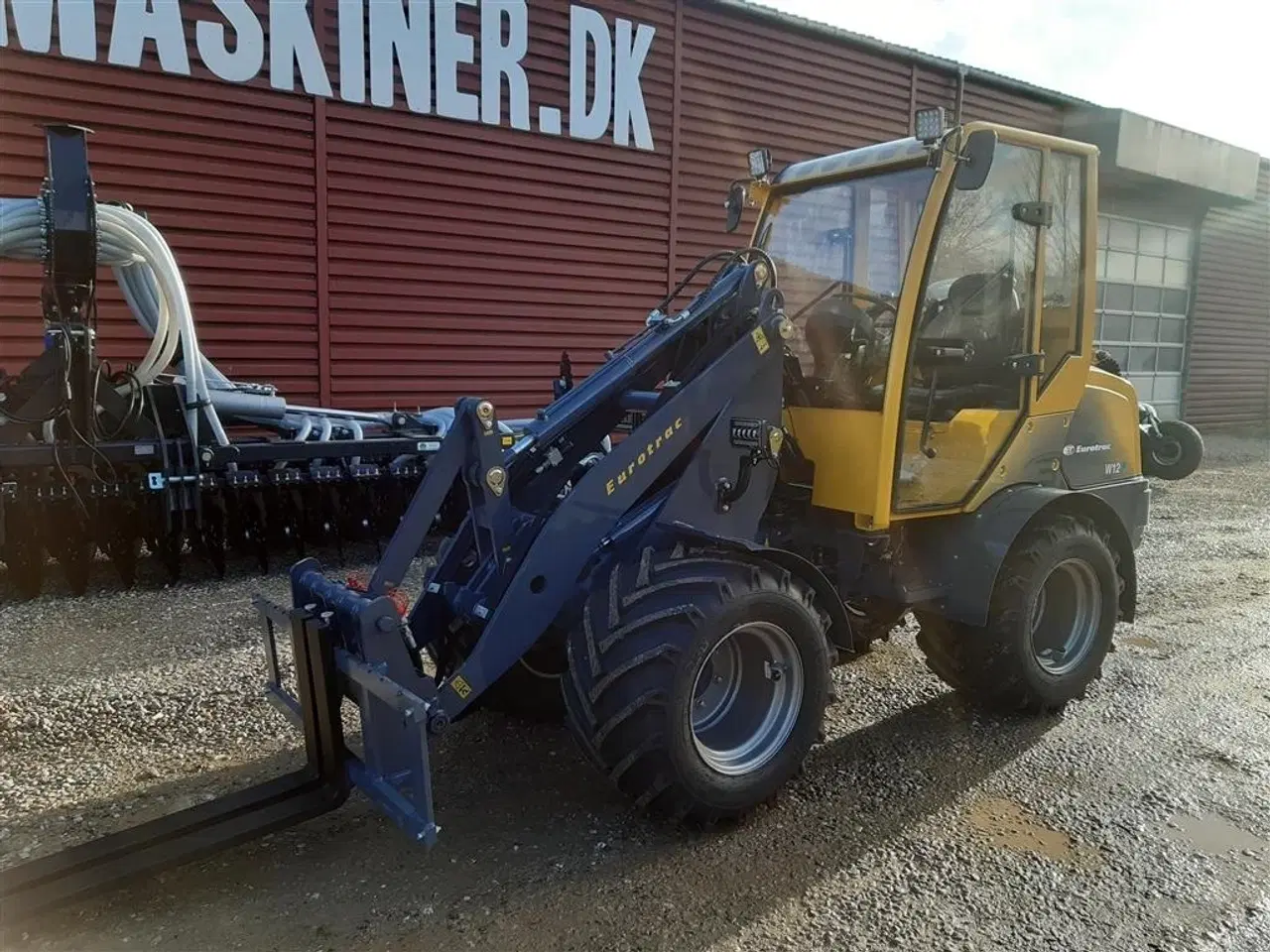 Billede 10 - Eurotrac W12 F  mellem tårn