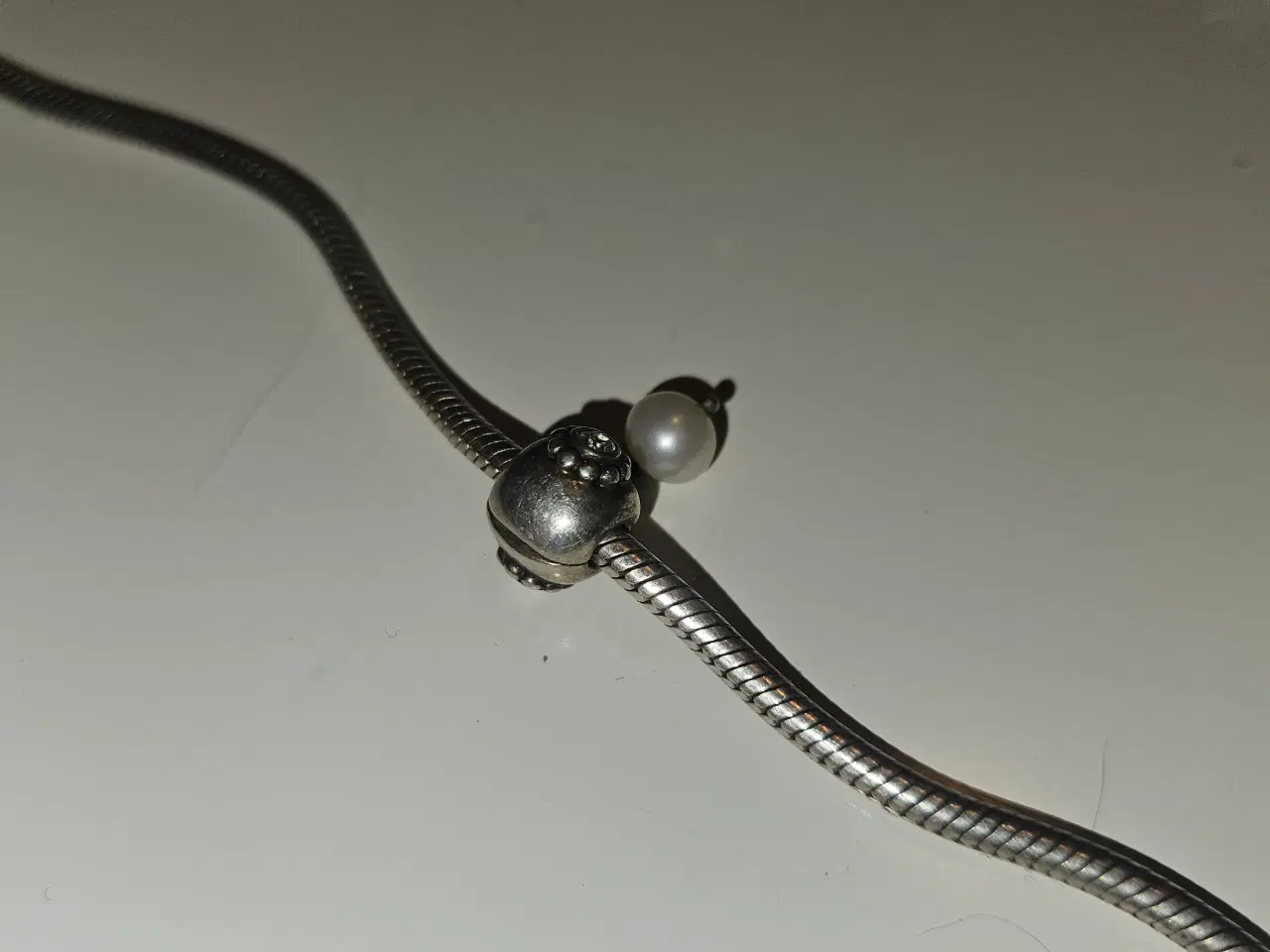 Billede 3 - Pandora Snake Sølv halskæde med 7 charms