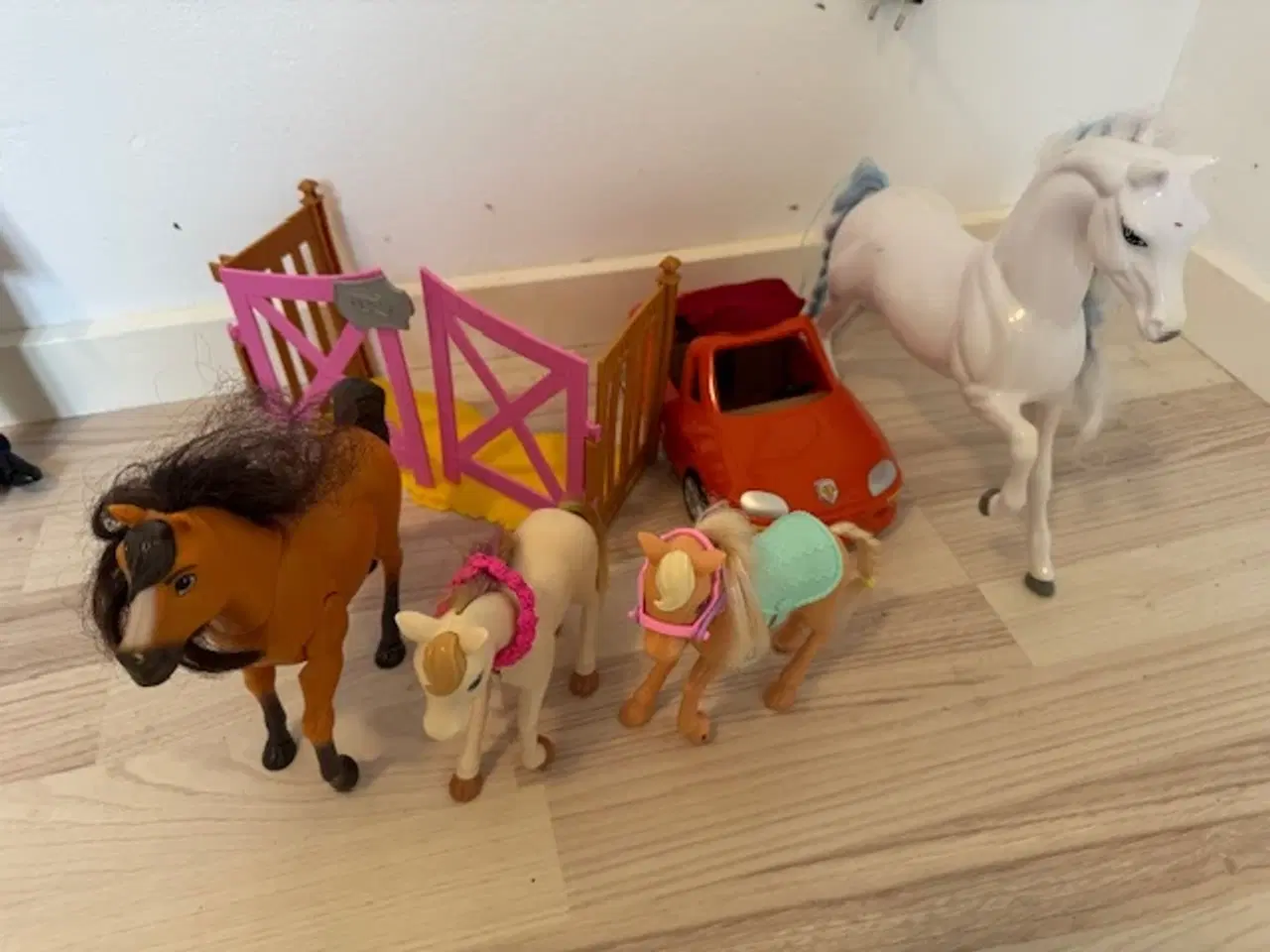 Billede 4 - Legetøj blandet