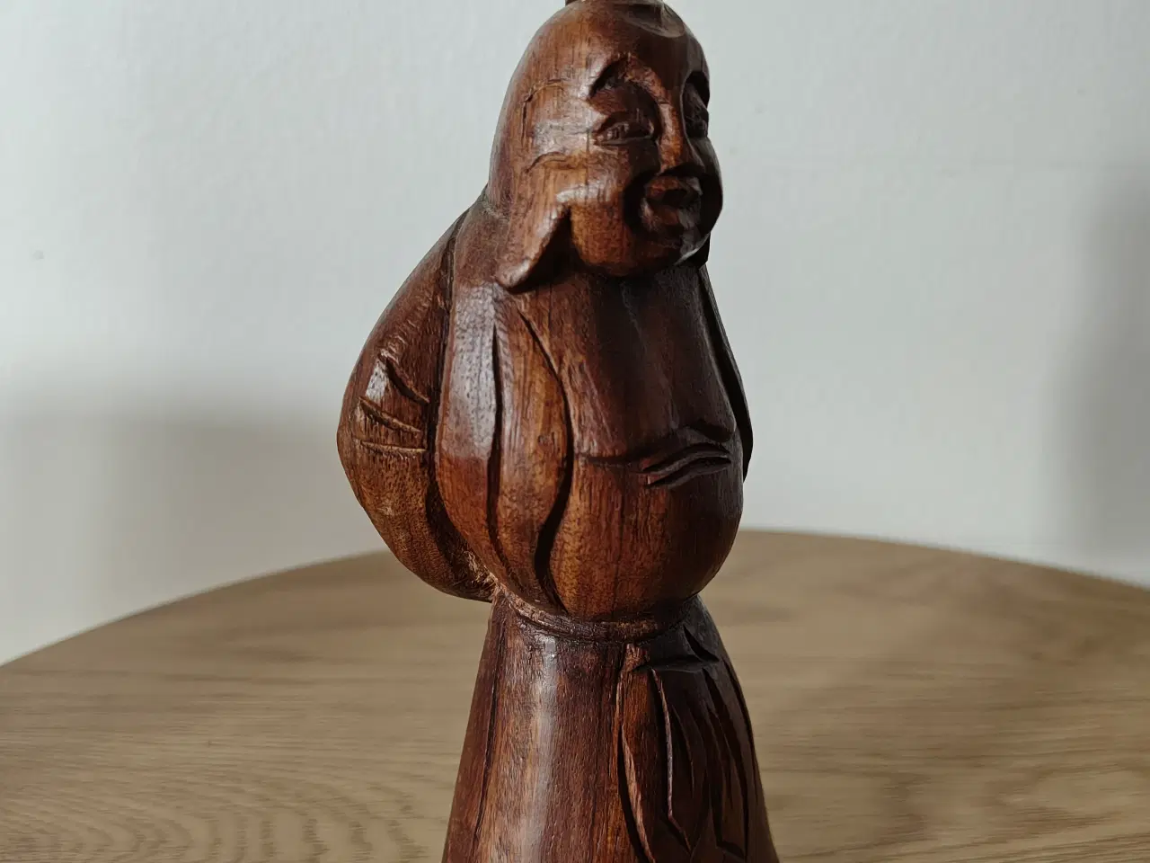 Billede 2 - Flot håndskåret Buddha i træ