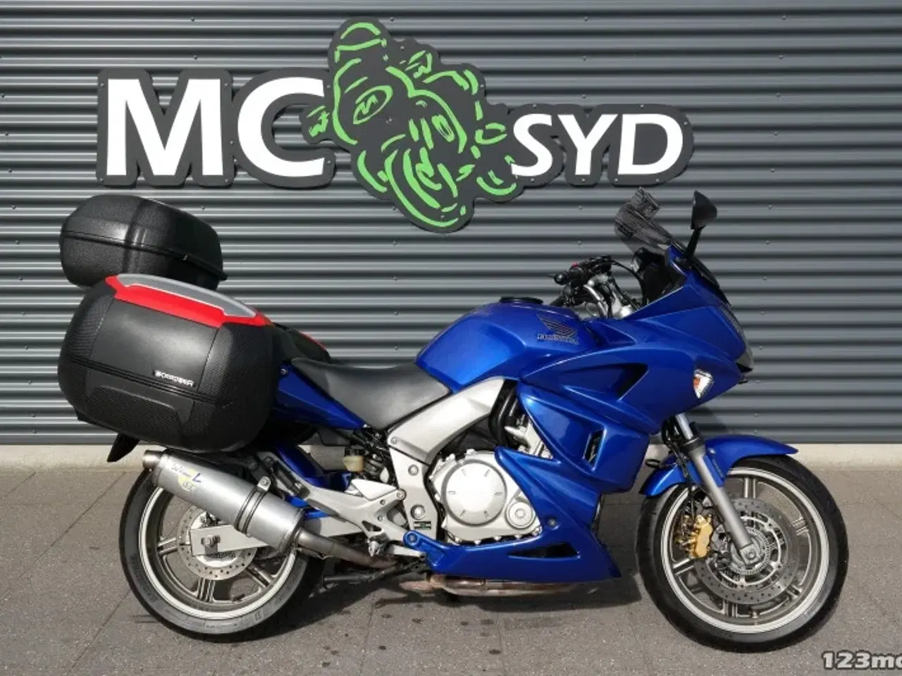 Billede 1 - Honda CBF 1000 A MC-SYD BYTTER GERNE