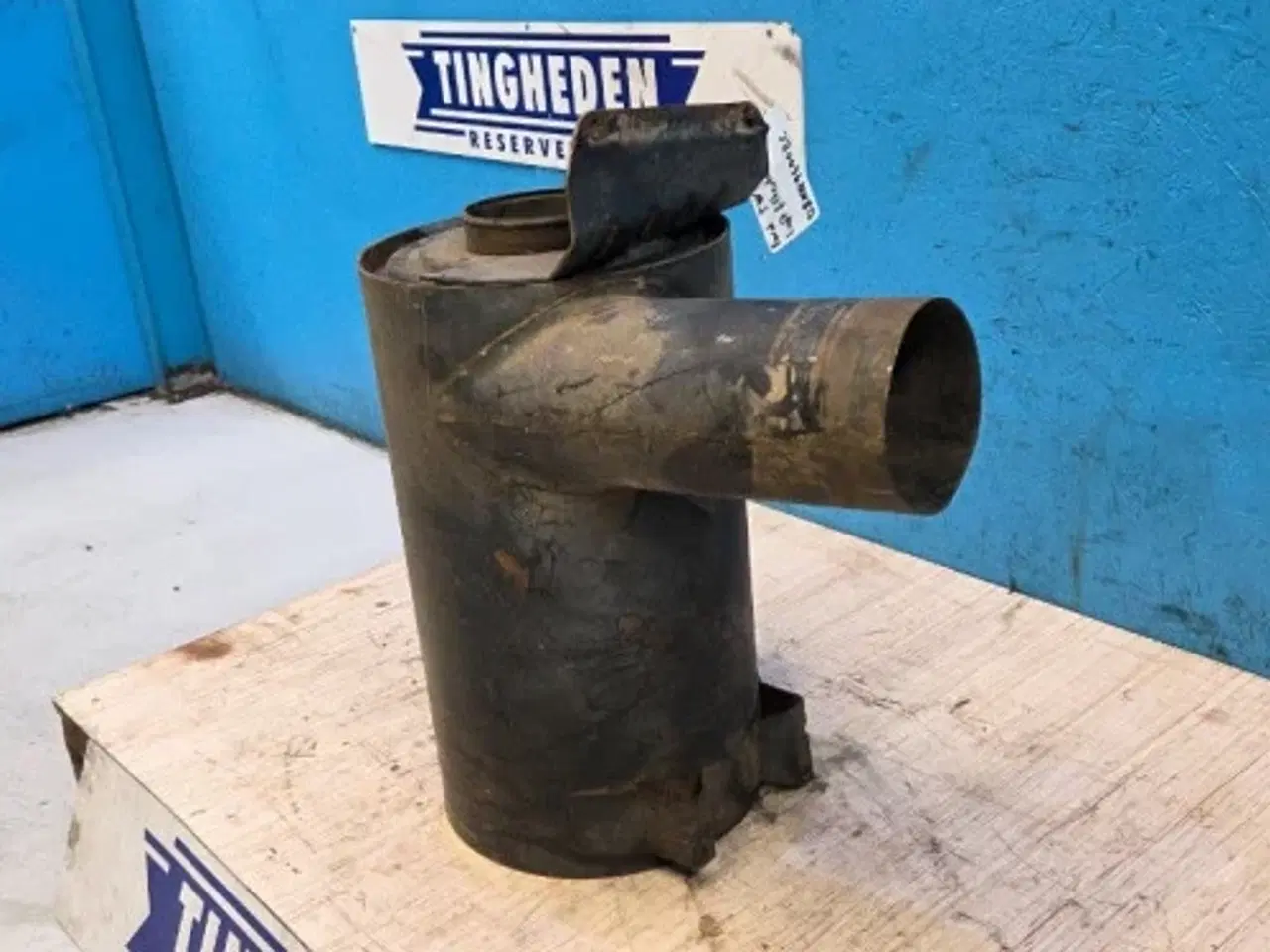 Billede 2 - Ford TW30 Luftfilterhus D8NN9600BC