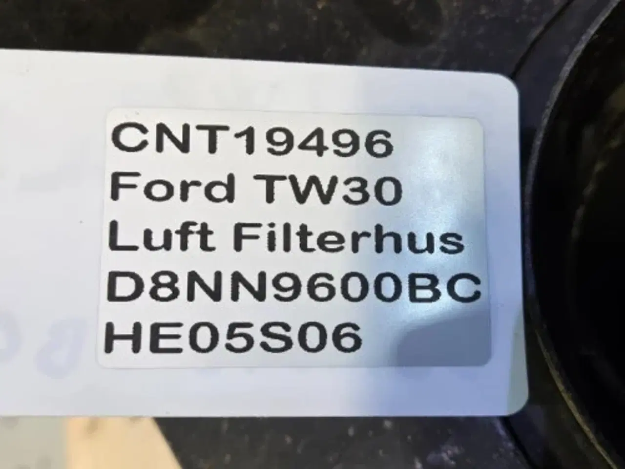 Billede 15 - Ford TW30 Luftfilterhus D8NN9600BC