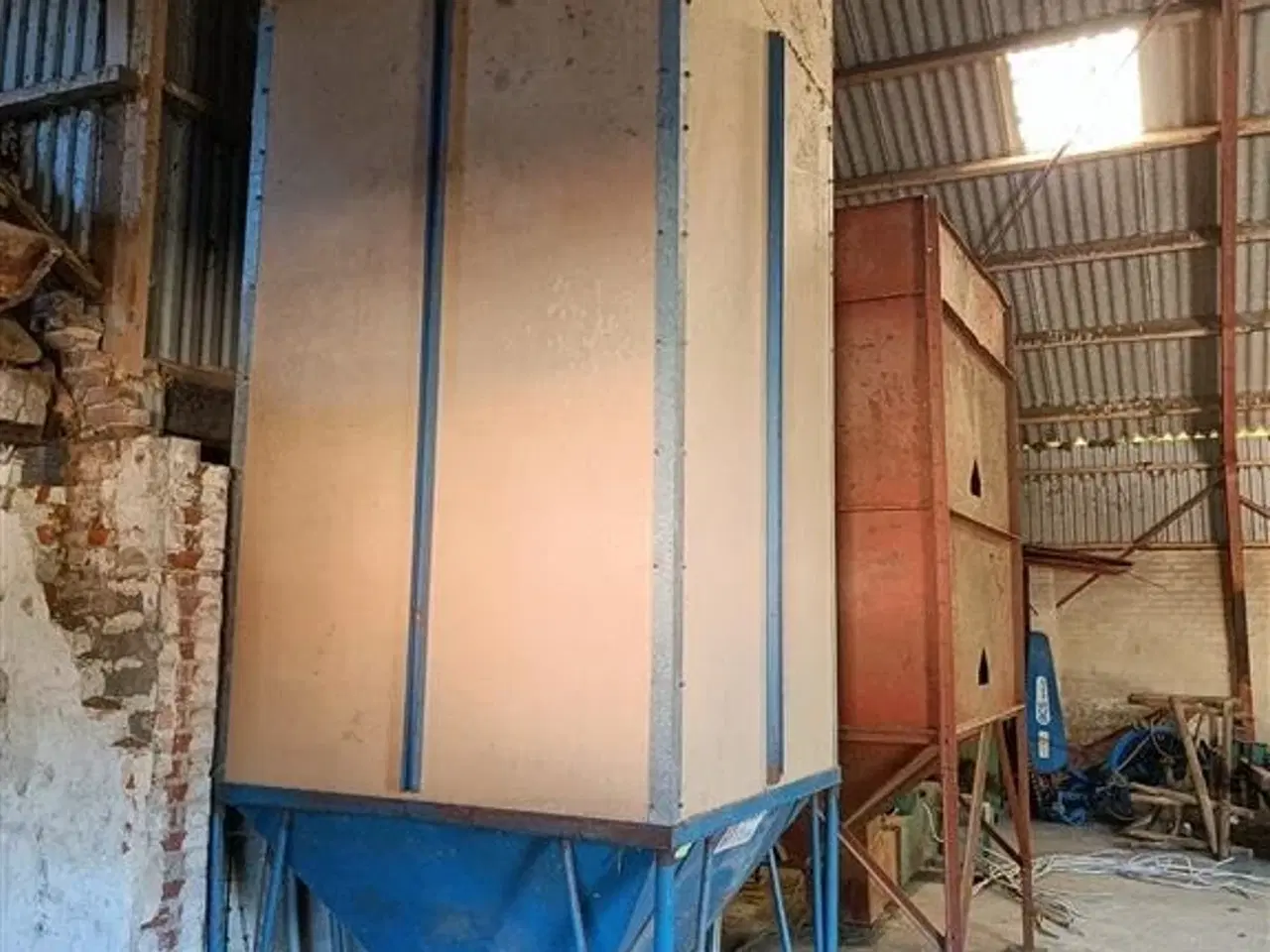 Billede 2 - - - - Silo ca. 4-5 tons