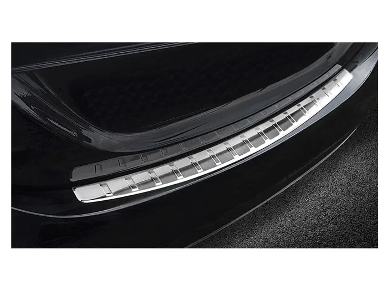 Billede 1 - Læssekantbeskytter C Klasse W205 Limo 2014-06.2021 Stål