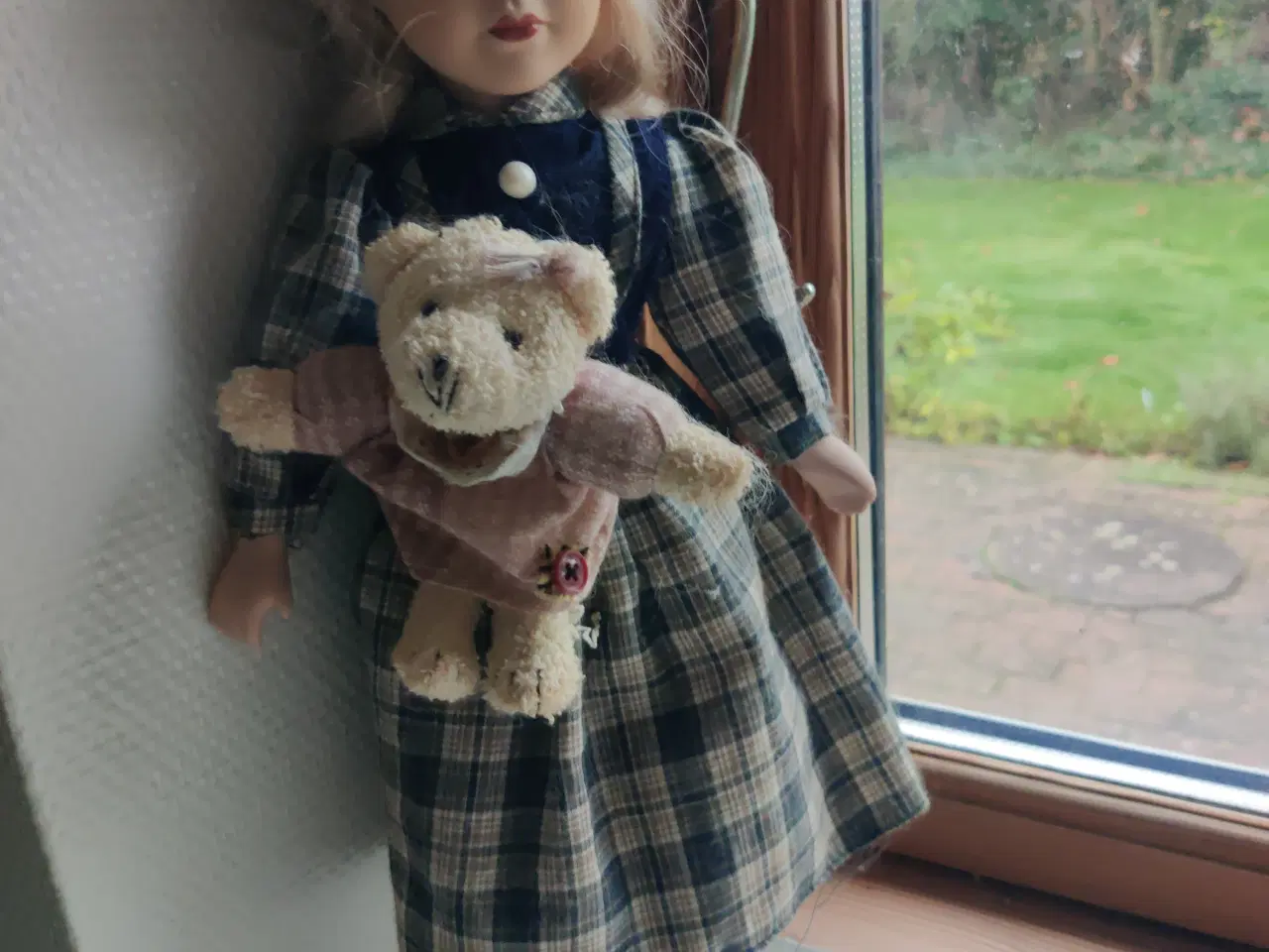 Billede 9 - ✨ Smuk samling af 13 porcelænsdukker