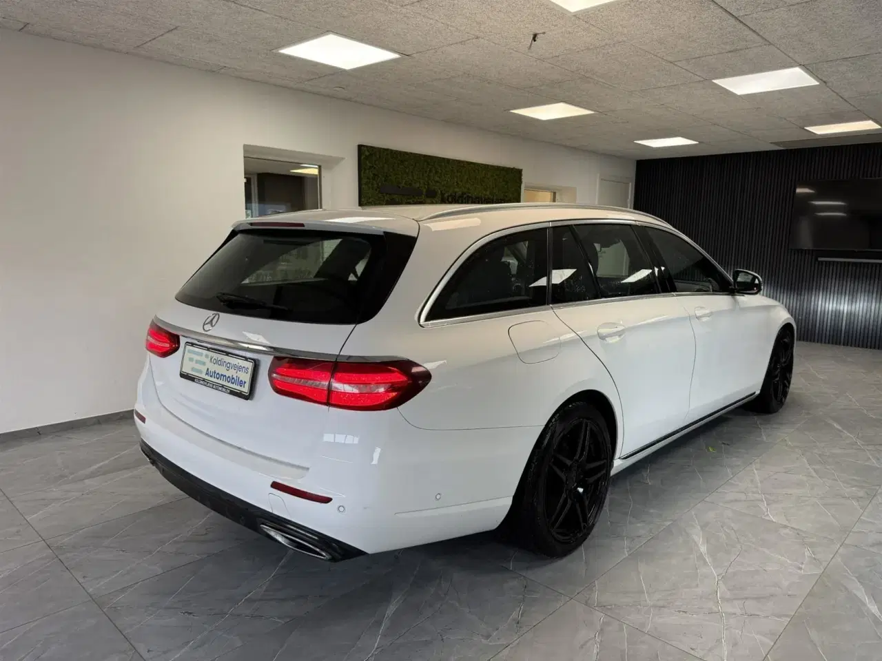 Billede 4 - Mercedes-Benz E220 d T 2,0 D Business 9G-Tronic 194HK Stc Aut.