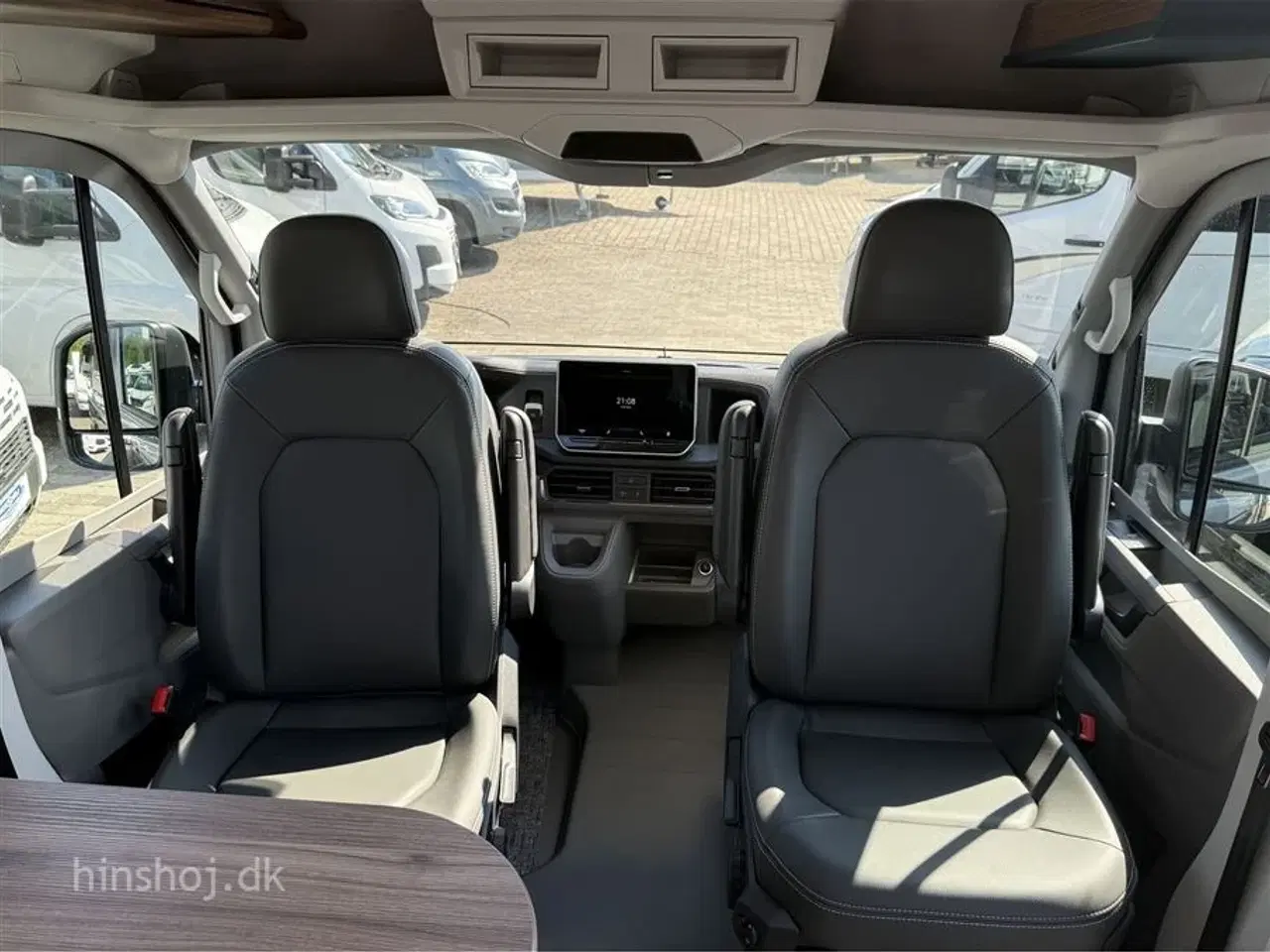 Billede 19 - 2025 - Eriba Car 600 Indium Grey Aut   Den Eksklusive Campervan Fra Eriba Car kan ses hos Hinshøj Caravan