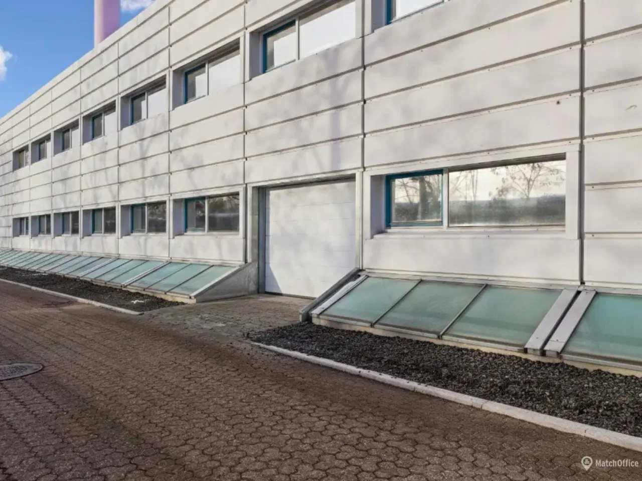 Billede 11 - 1.221m² lager og kontor/showroom til en lav leje. tæt på motorvej og togstation