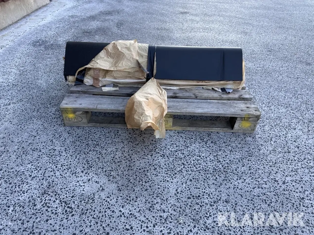 Billede 1 - Vinkelrygning swisspearl 50 gr 9 styk