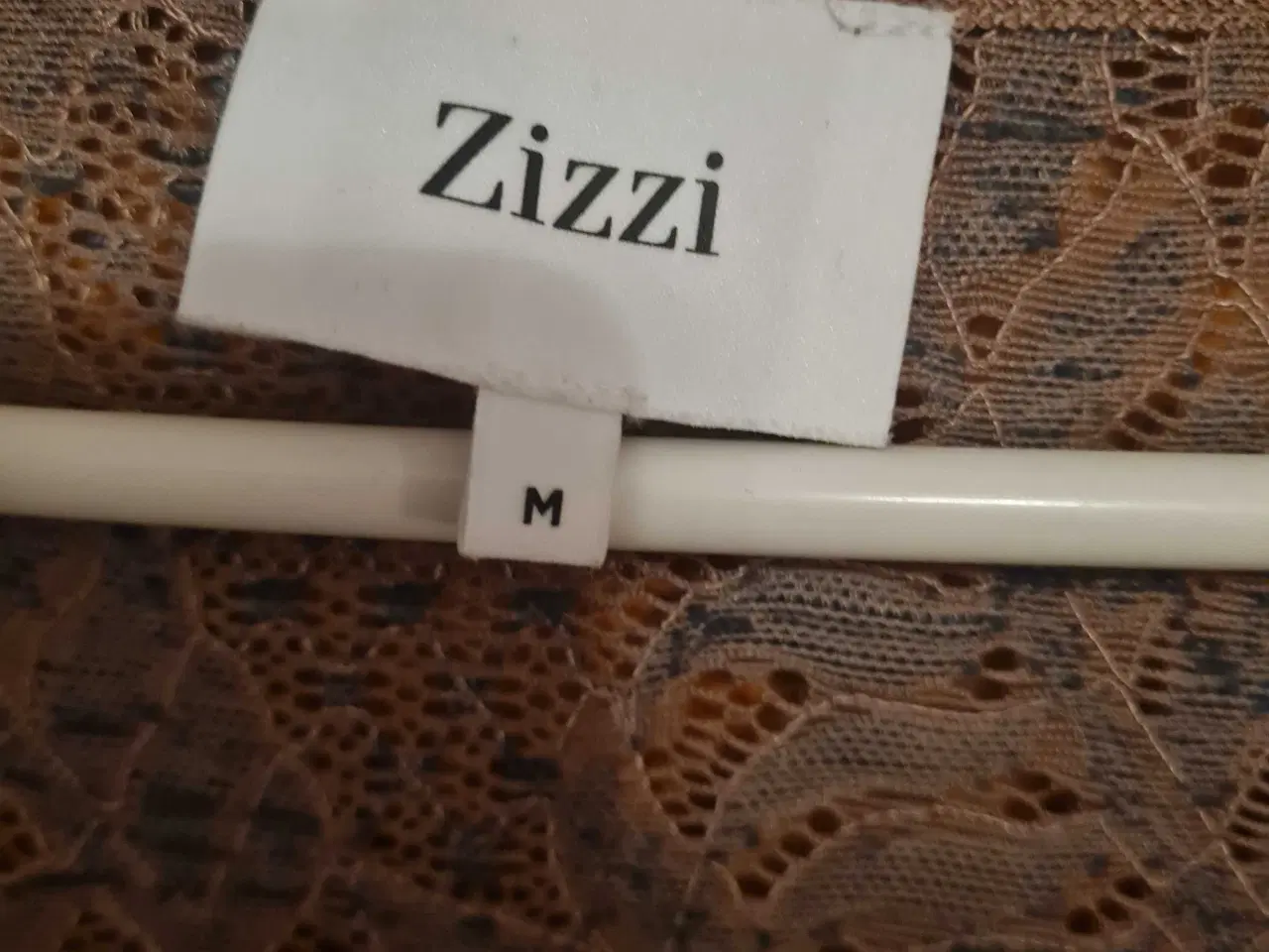 Billede 3 - Grøn cardigan str M 46-48 fra Zizzi 