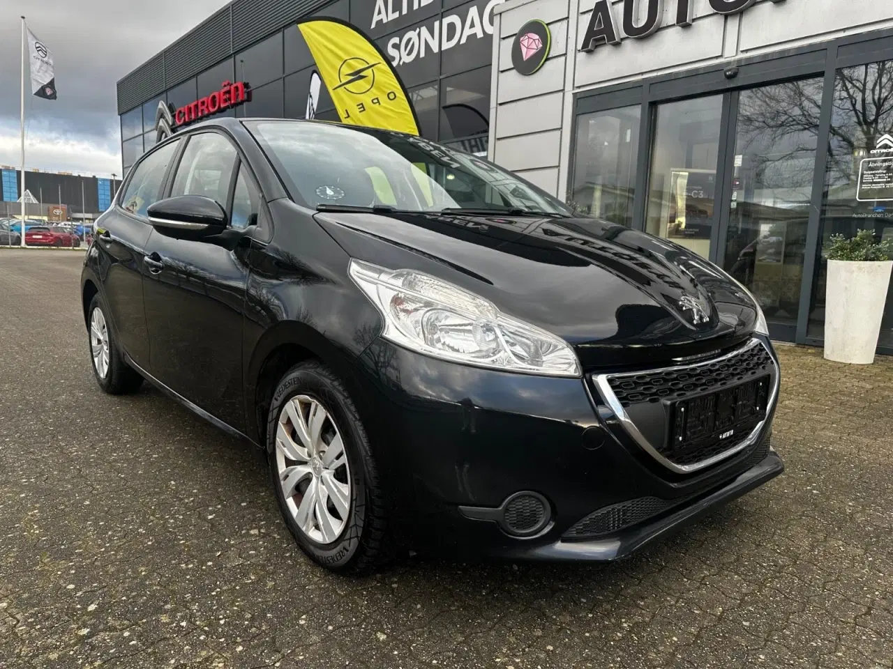 Billede 2 - Peugeot 208 1,2 VTi 82 Active Navigator