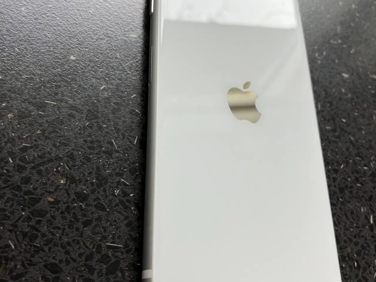 Billede 3 - iPhone 2Gen (SE2020)