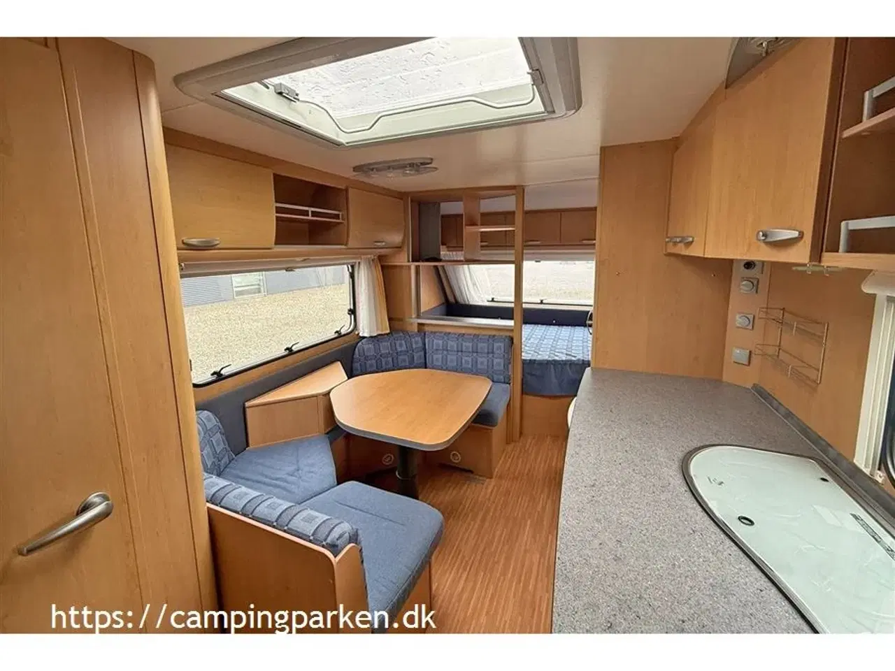 Billede 2 - 2008 - Knaus Sudwind 550   Køjevogn med 2 køjer og seng på tværs