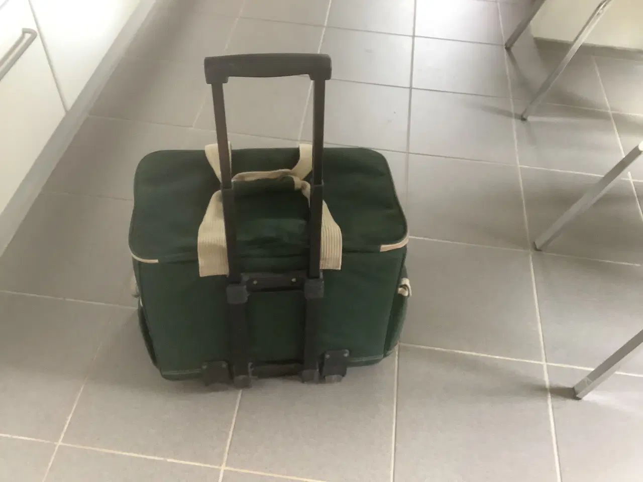 Billede 9 - Outwell picnics kurv med glas og bestik 