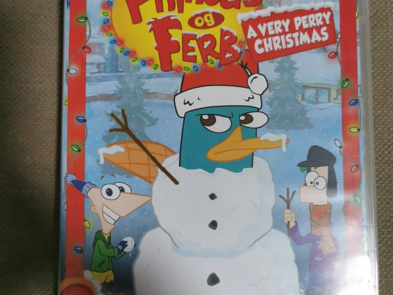 Billede 1 - phineas and ferb a very perry christmas
