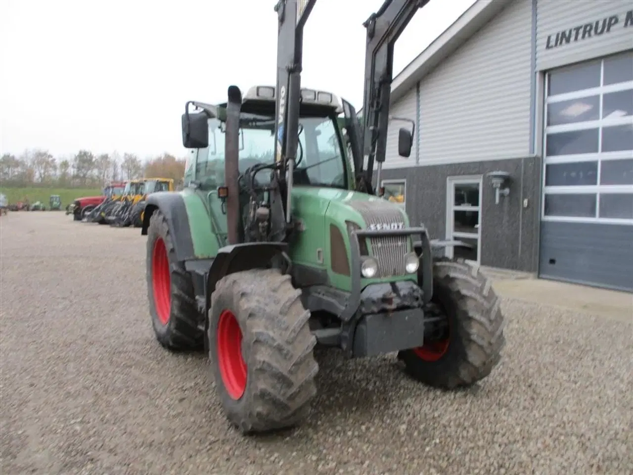 Billede 16 - Fendt 410 Vario med frontlæsser.