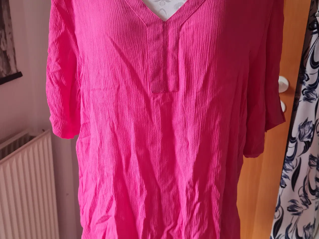 Billede 3 - T-shirt str 46 Kaffe