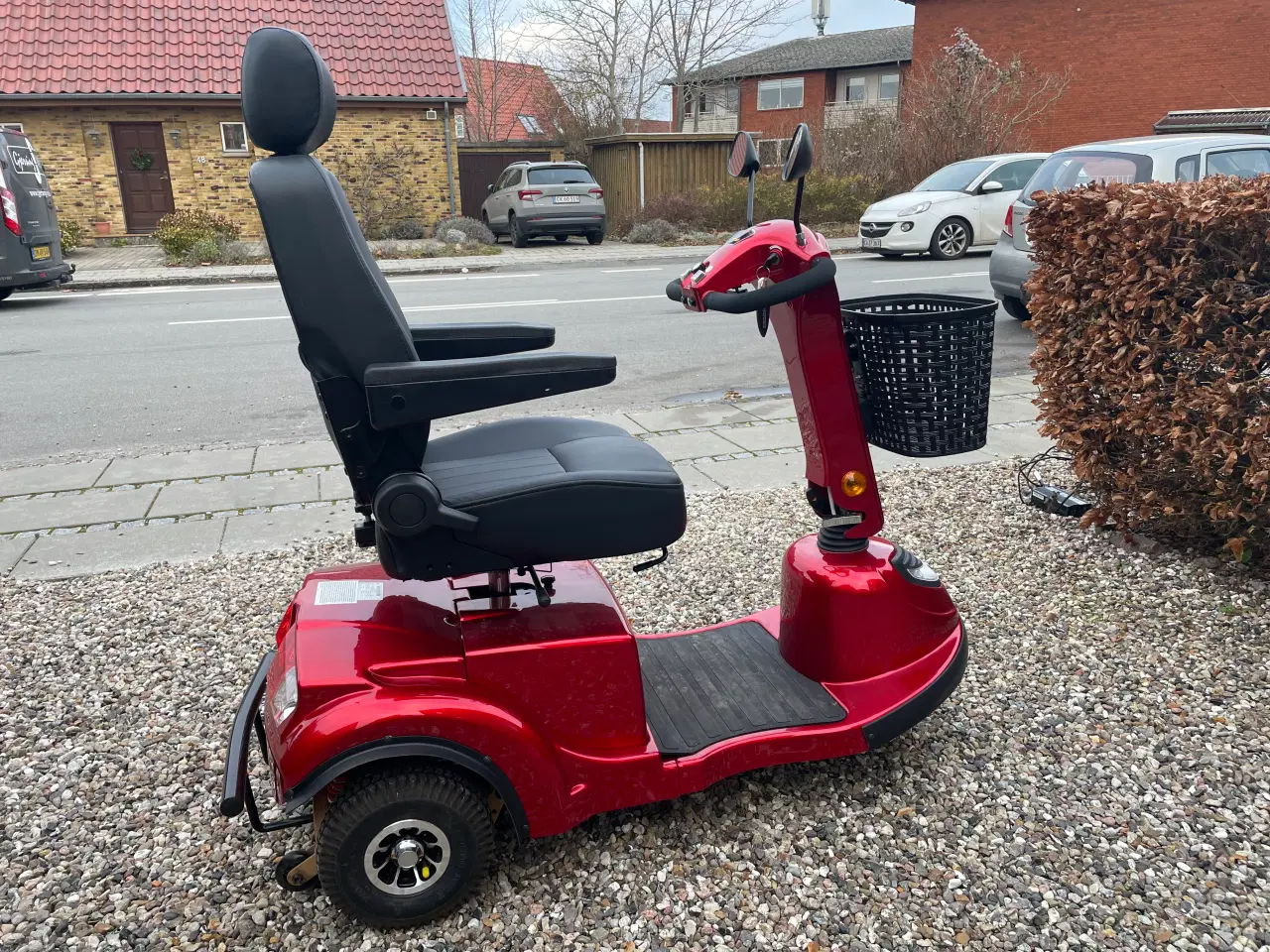 Billede 1 - Elscooter, i perfekt stand, med meget udstyr.